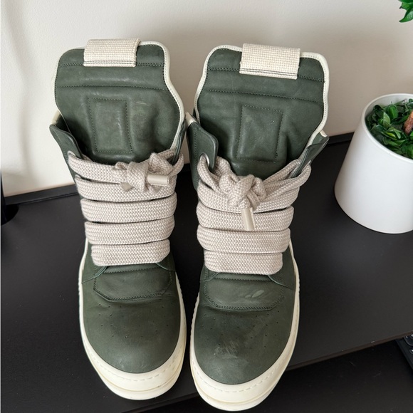 *SOLD* - Picture 2 of 7